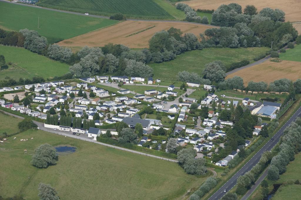 Camping Caravaning Les Cerisiers Berck Sur Mer Verton Exterior foto