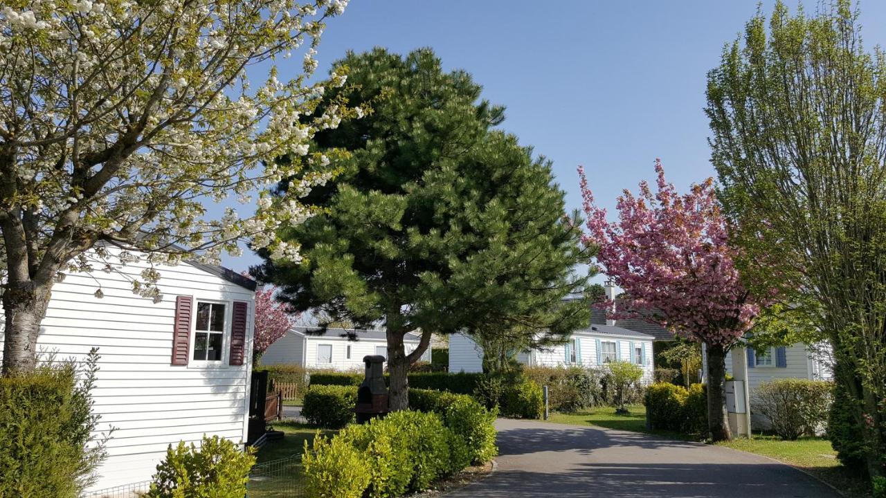 Camping Caravaning Les Cerisiers Berck Sur Mer Verton Exterior foto